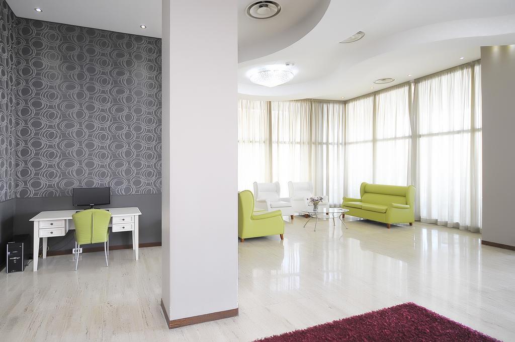 Rolling Hotel Casoria Ngoại thất bức ảnh