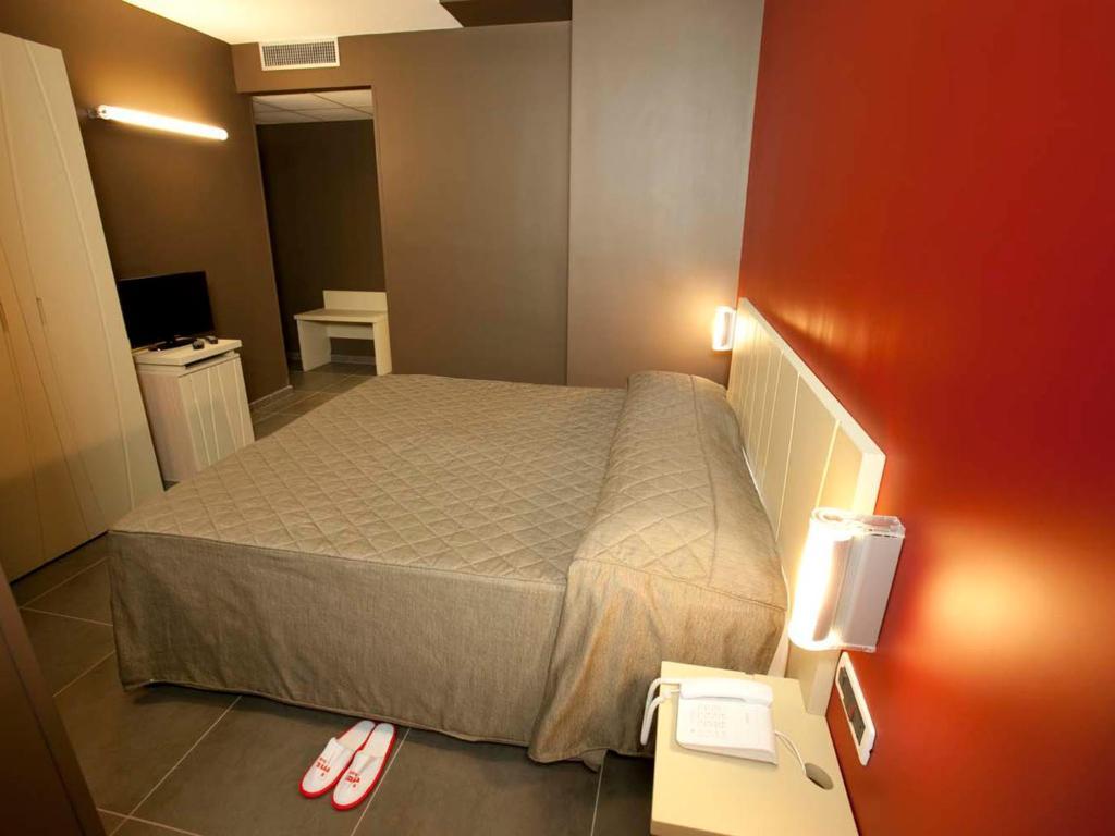 Rolling Hotel Casoria Phòng bức ảnh